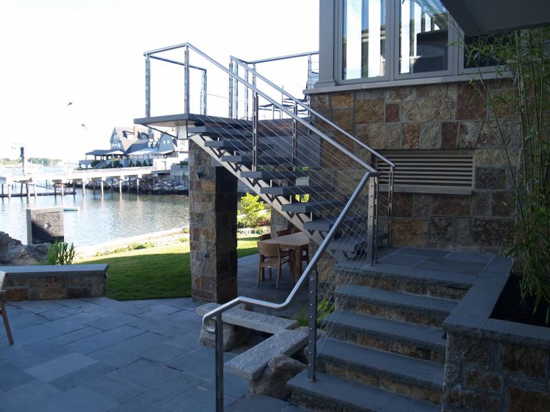 2 Reasons to Hire Professionals to Build Deck Stairs for You in Baltimore